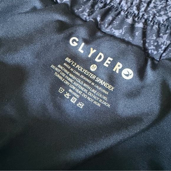 Glyder Womens Black Snakeskin Lined Running Shorts, Medium - Picture 8 of 9